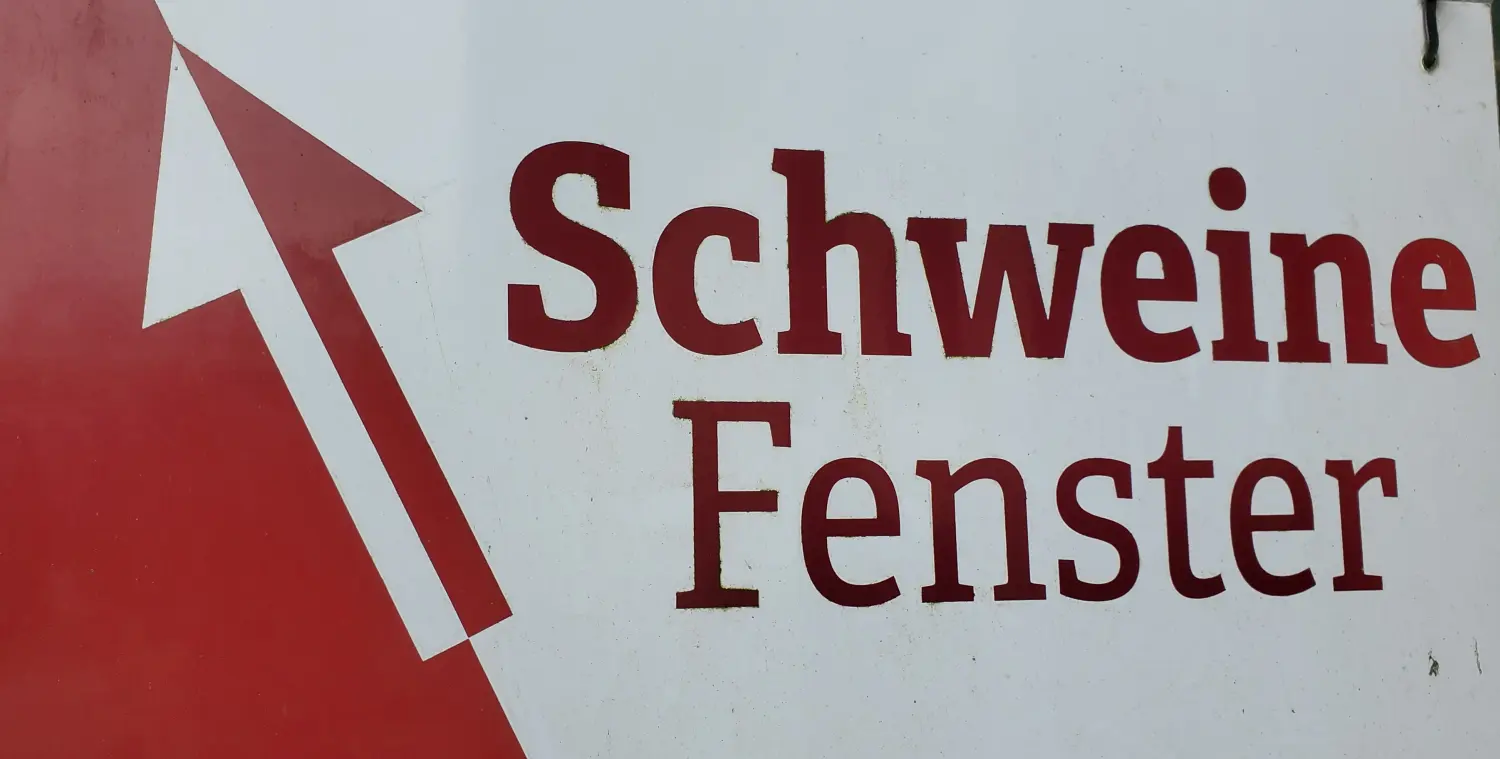 HOF DÖRKES - Schweinefenster
