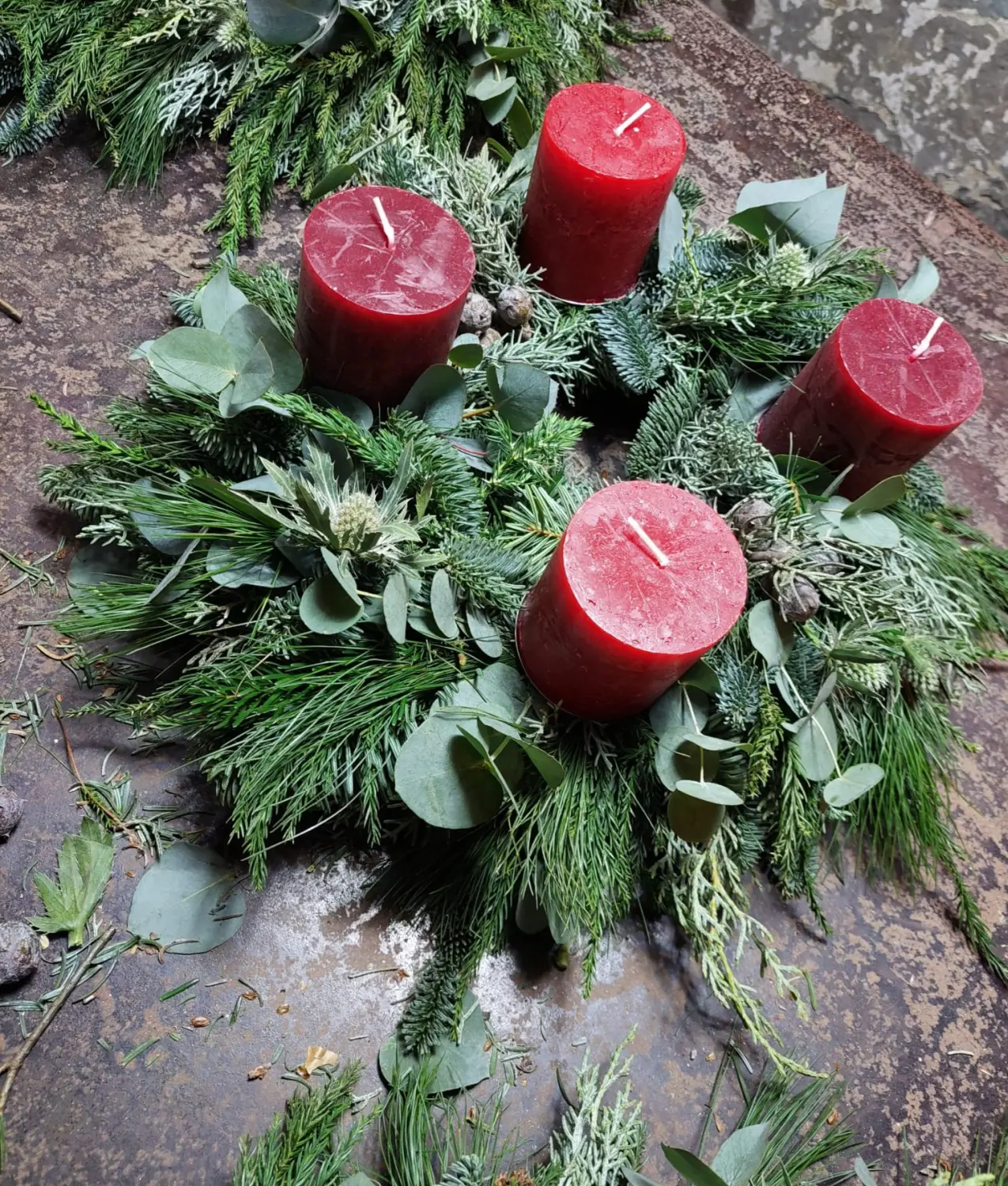 HOF DÖRKES - Kerzen und Blumen