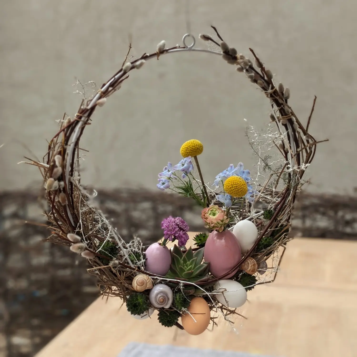 HOF DÖRKES - OSTER – LOOP / Willkommen Frühling!